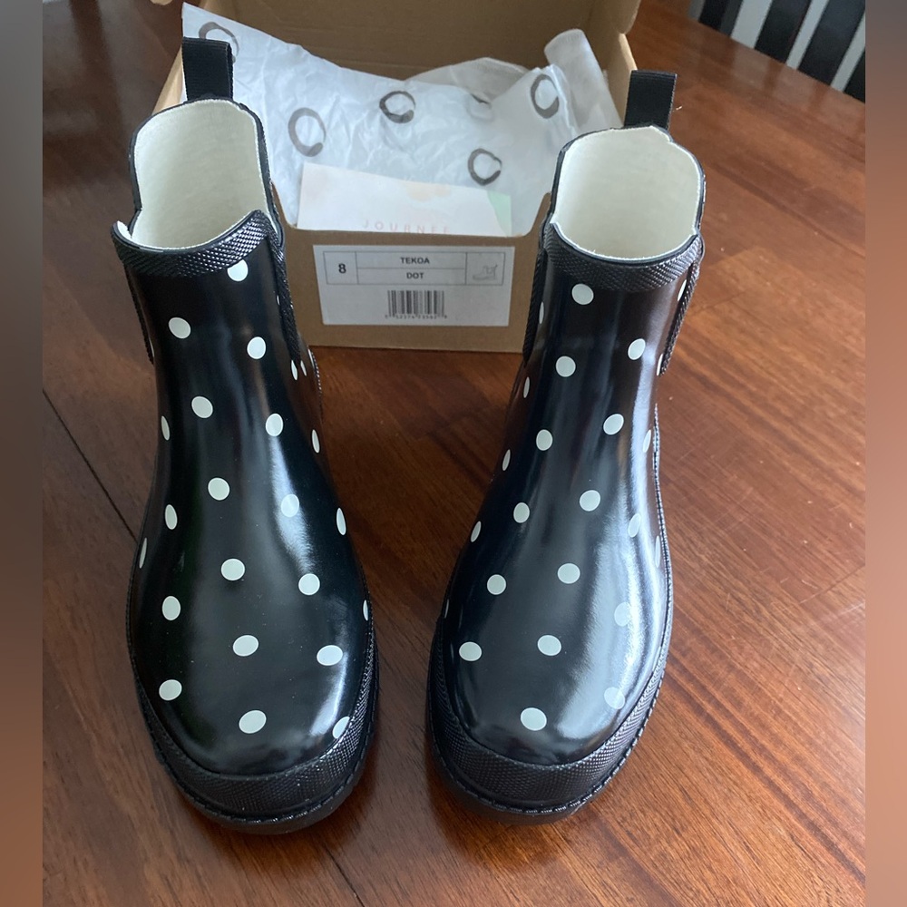 Journee Collection Black and White Polka Dot Rain Boots size 8